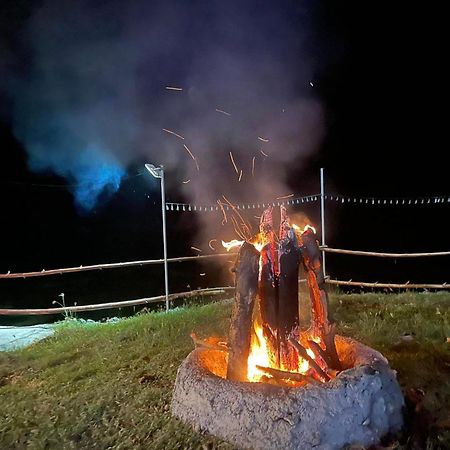 Jush Native And Glamping Hotel Dauis Bagian luar foto