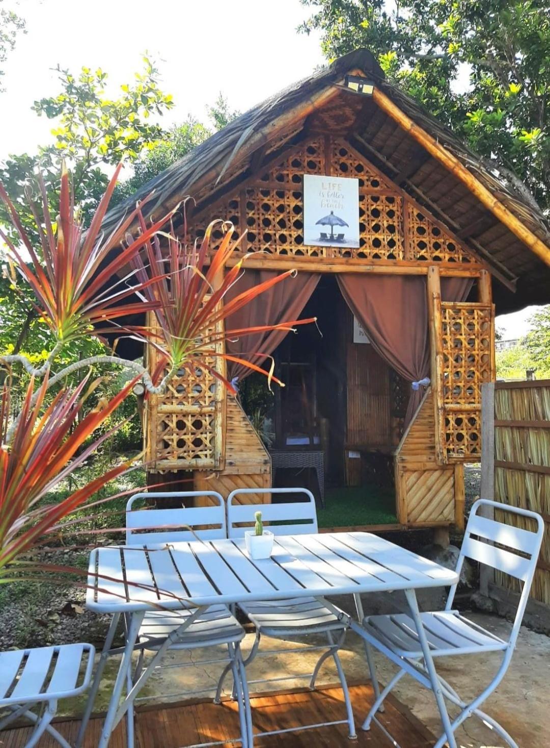 Jush Native And Glamping Hotel Dauis Bagian luar foto