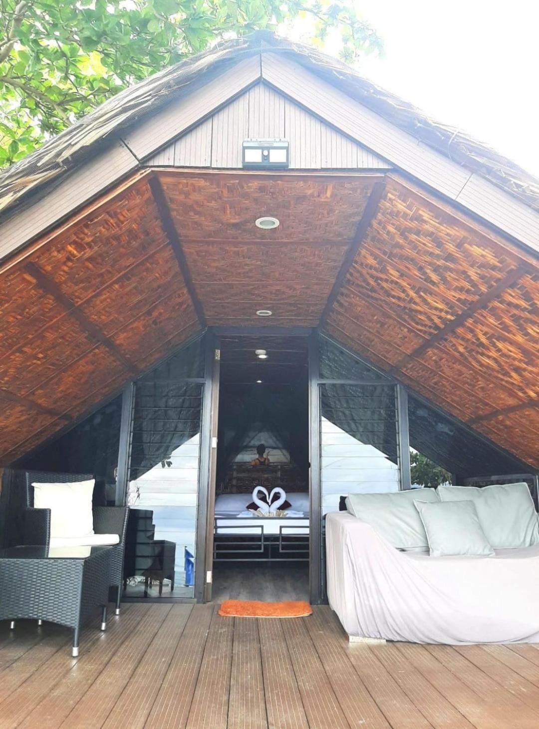 Jush Native And Glamping Hotel Dauis Bagian luar foto