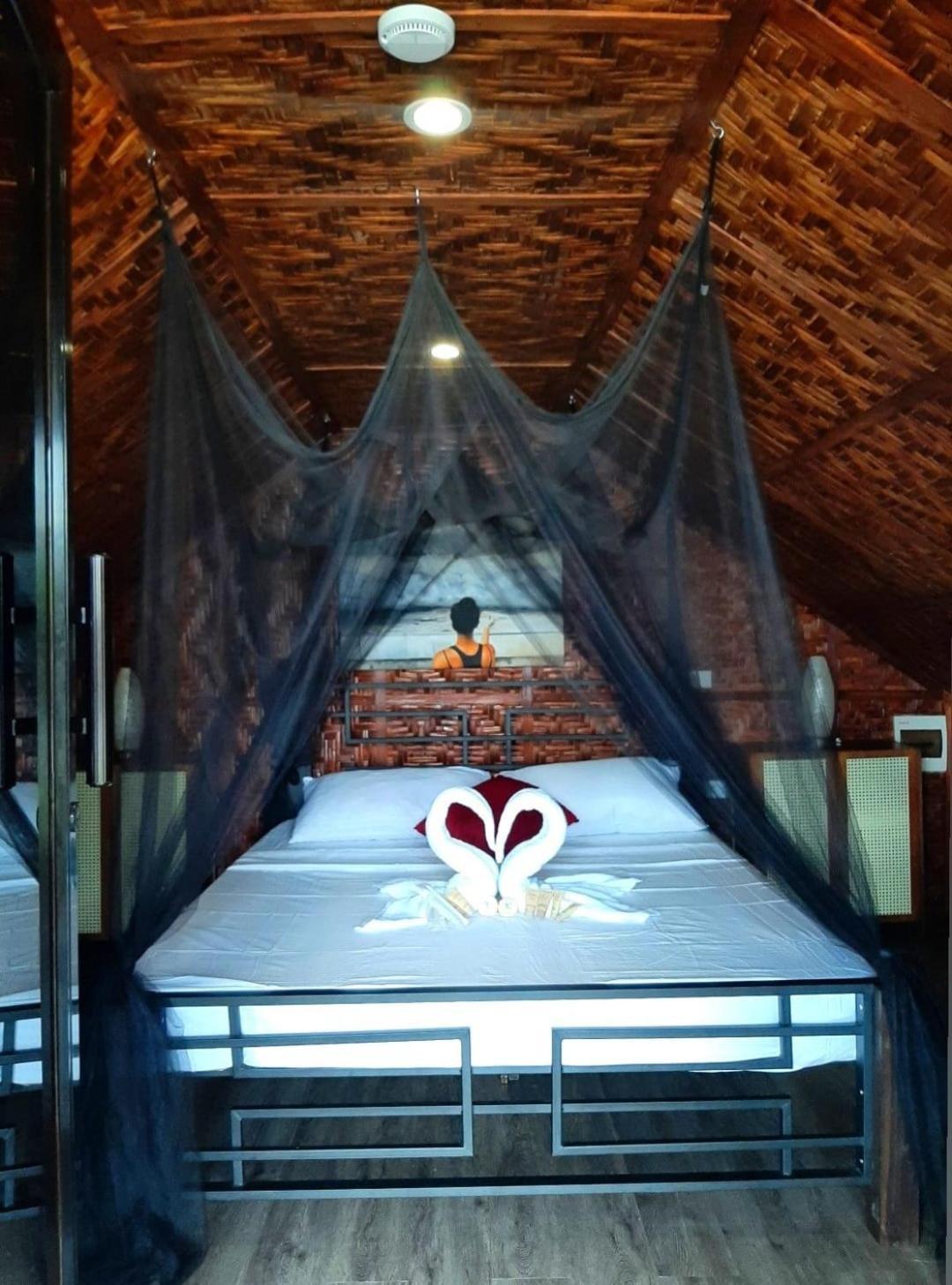 Jush Native And Glamping Hotel Dauis Bagian luar foto
