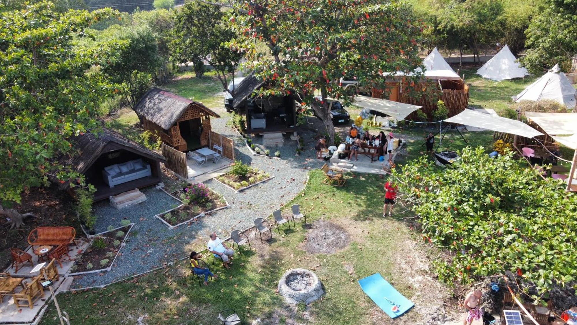 Jush Native And Glamping Hotel Dauis Bagian luar foto
