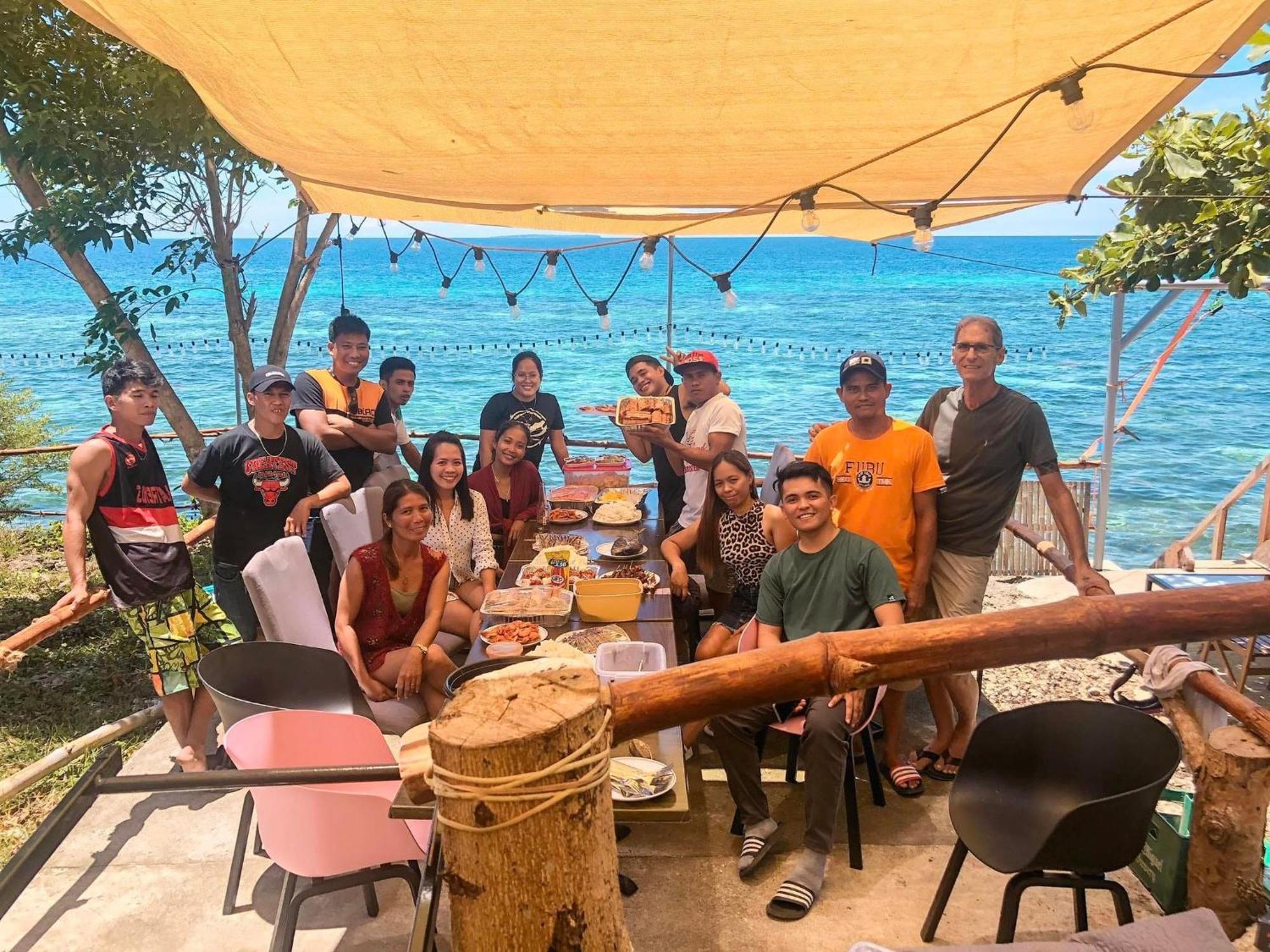 Jush Native And Glamping Hotel Dauis Bagian luar foto