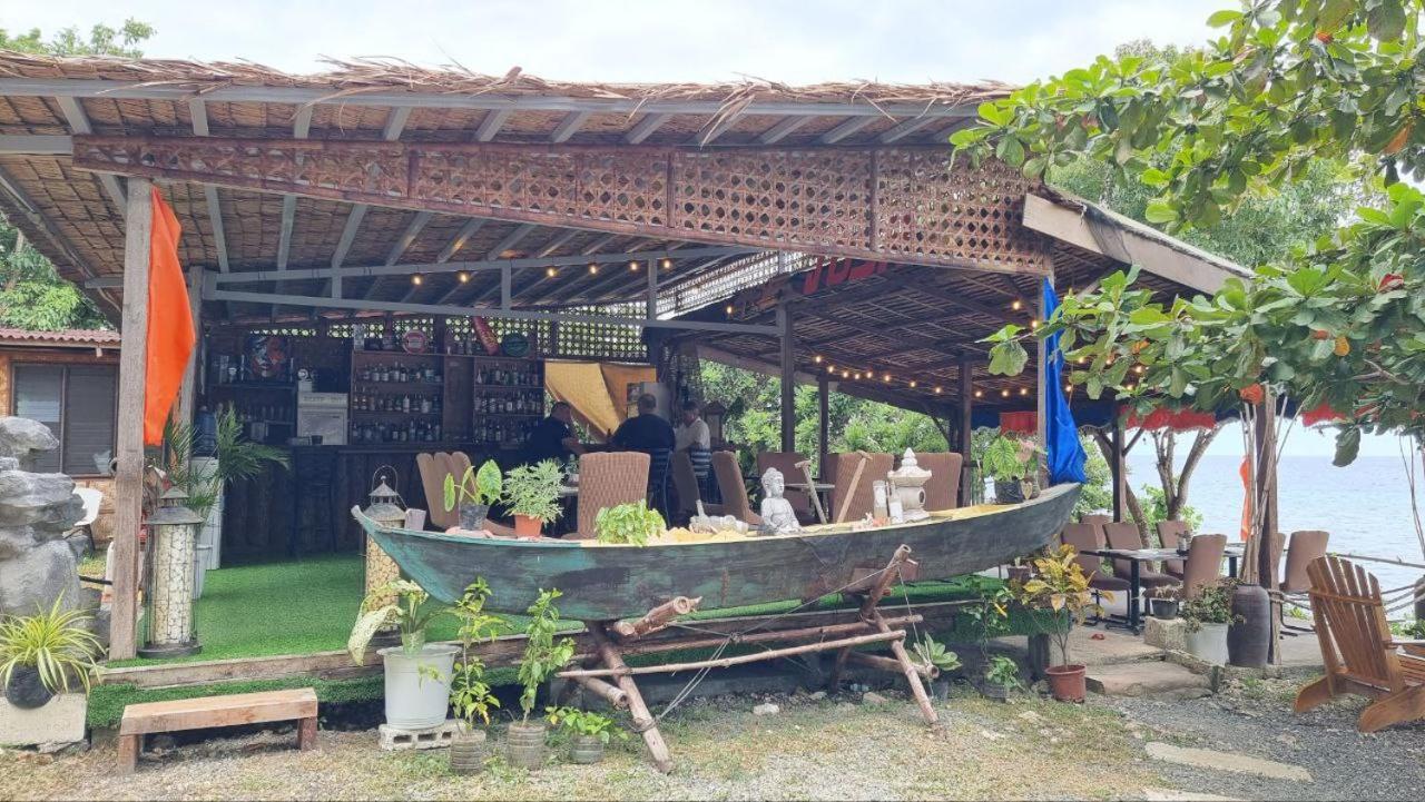 Jush Native And Glamping Hotel Dauis Bagian luar foto