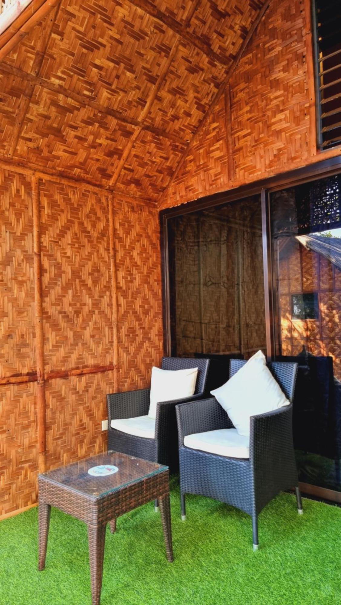 Jush Native And Glamping Hotel Dauis Bagian luar foto