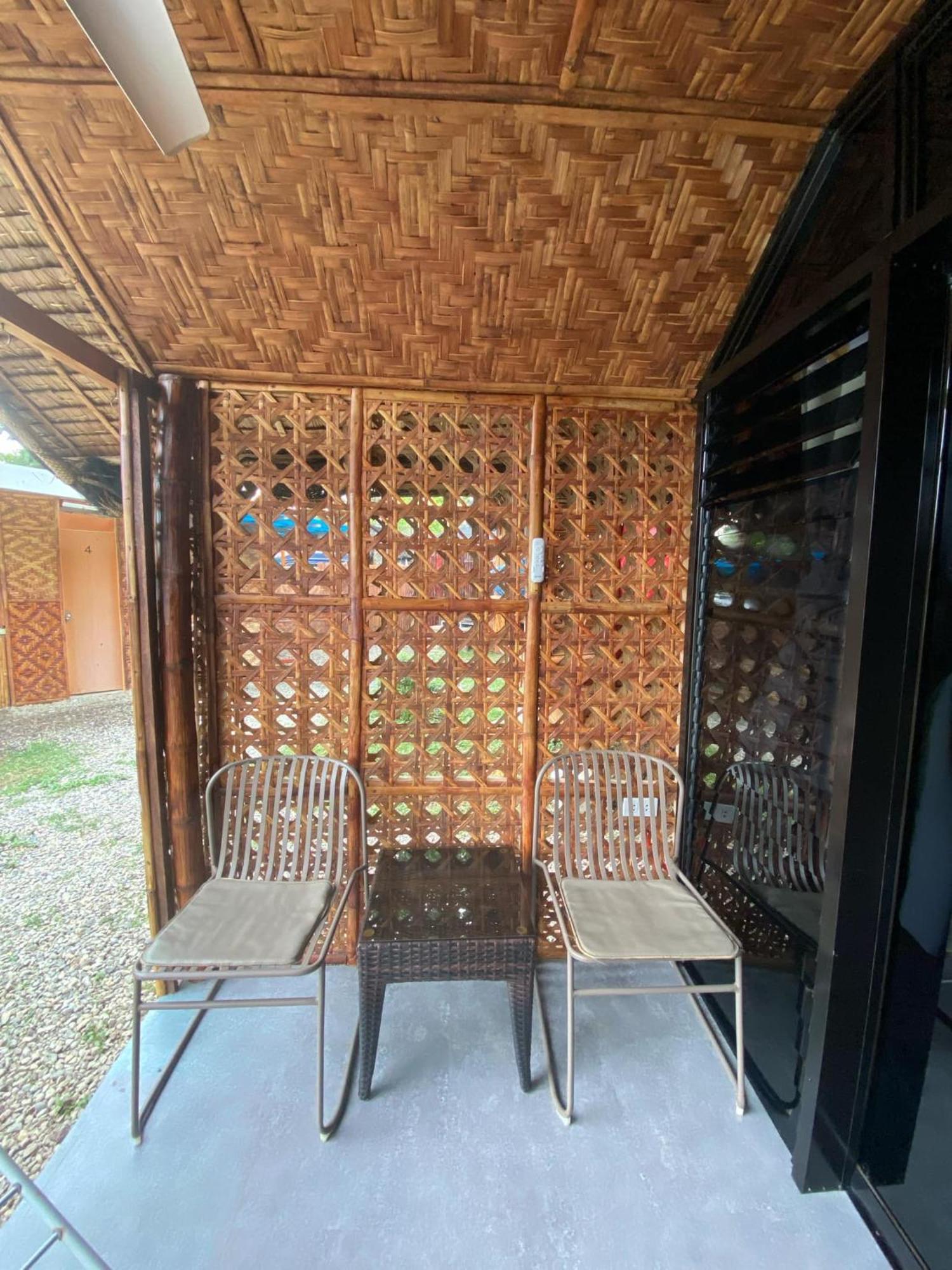 Jush Native And Glamping Hotel Dauis Bagian luar foto
